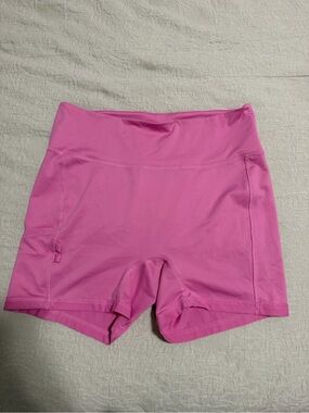 Vineyard Vines Bright Pink High-Rise Bike Shorts